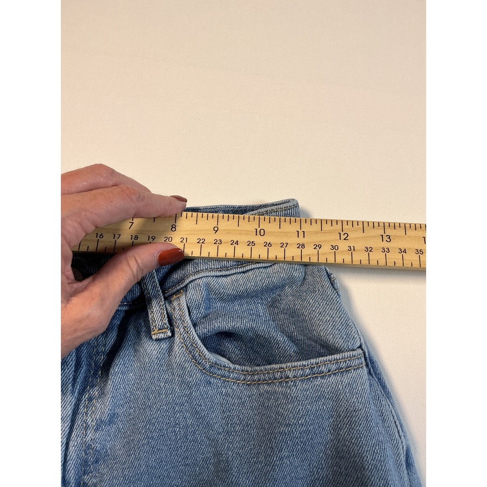 Hollister Ultra High Rise Dad Jeans Heart Print Medium Wash Size 23R - Picture 8 of 10